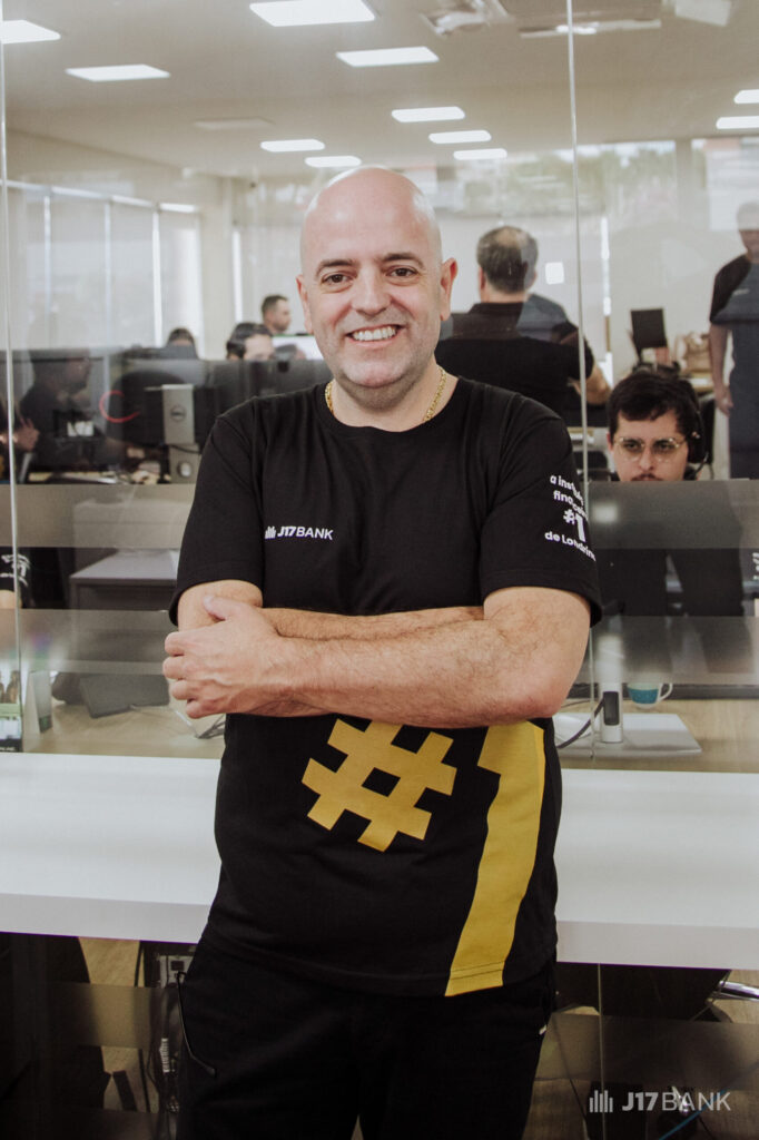 J17 BANK 1 Crop 772 scaled 1